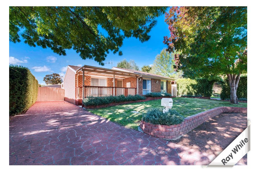 11 Bellchambers Crescent, BANKS ACT 2906