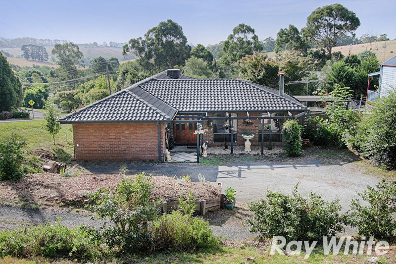 19 Gembrook-Launching Place Road, GEMBROOK, VIC 3783
