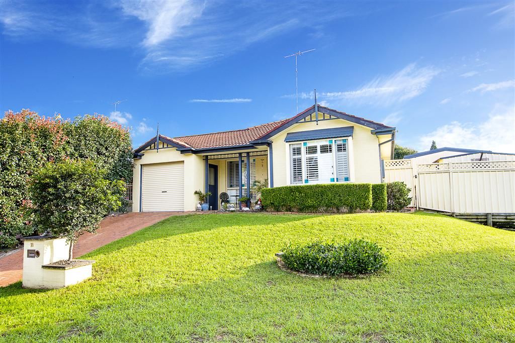 18 Woodi Close, GLENMORE PARK NSW 2745
