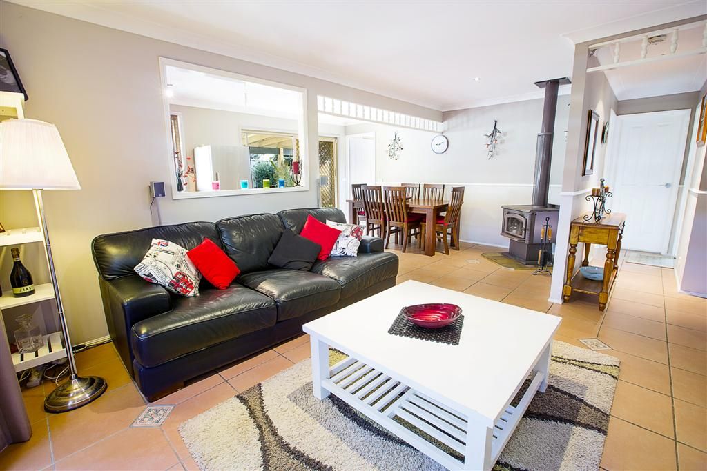 18 Woodi Close, GLENMORE PARK, NSW 2745