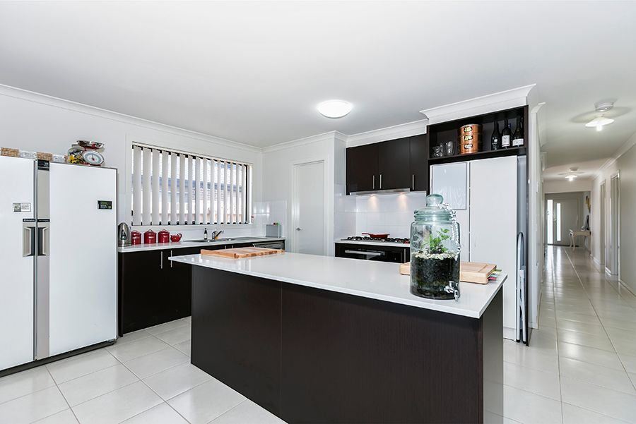 5 Kalamunda Court, MELTON WEST, VIC 3337