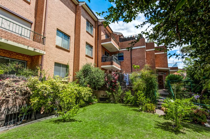 5-7 Wharf Road, GLADESVILLE NSW 2111