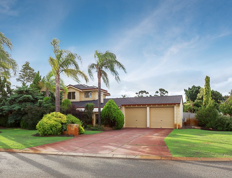 10 Kershaw Gardens, LEEMING WA 6149
