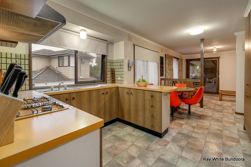 15 Blackman Avenue, MILL PARK, VIC 3082