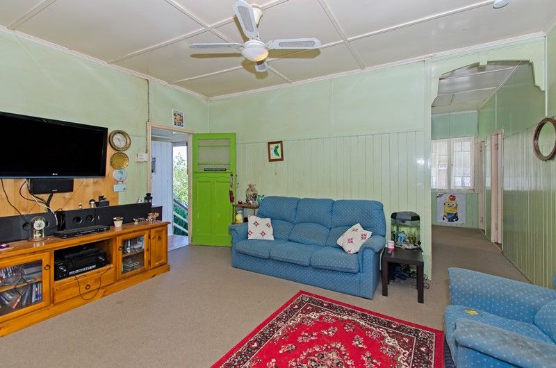 13 Shelley Street, BRASSALL, QLD 4305