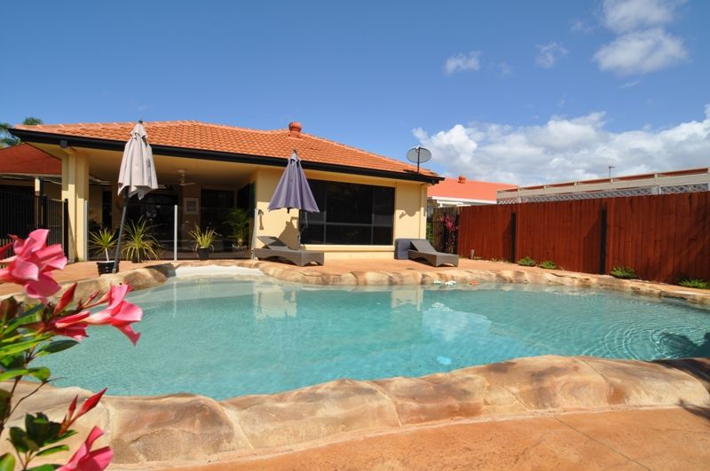 87 Monterey Keys Drive, HELENSVALE, QLD 4212