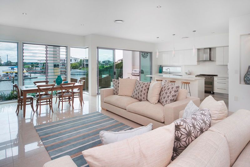 6 River Links Boulevard, HELENSVALE, QLD 4212