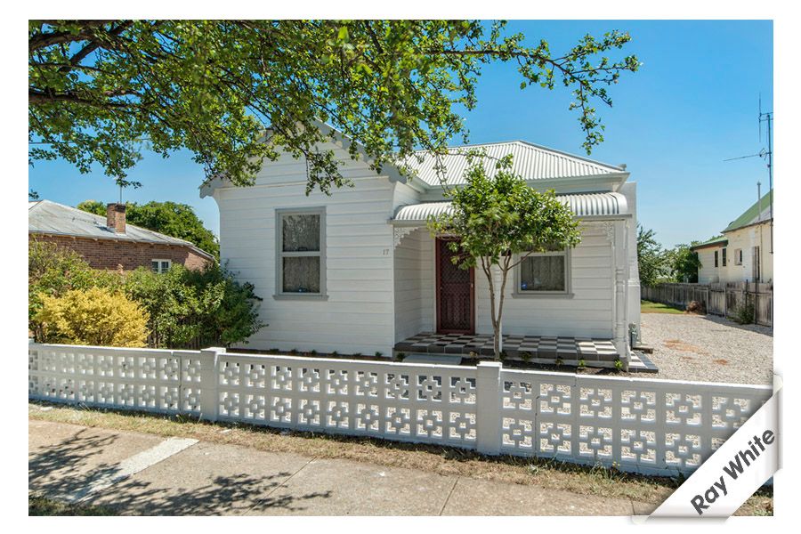 17 Surveyor Street, QUEANBEYAN, NSW 2620