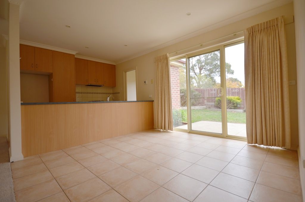 4/322 Clayton Street, CANADIAN, VIC 3350