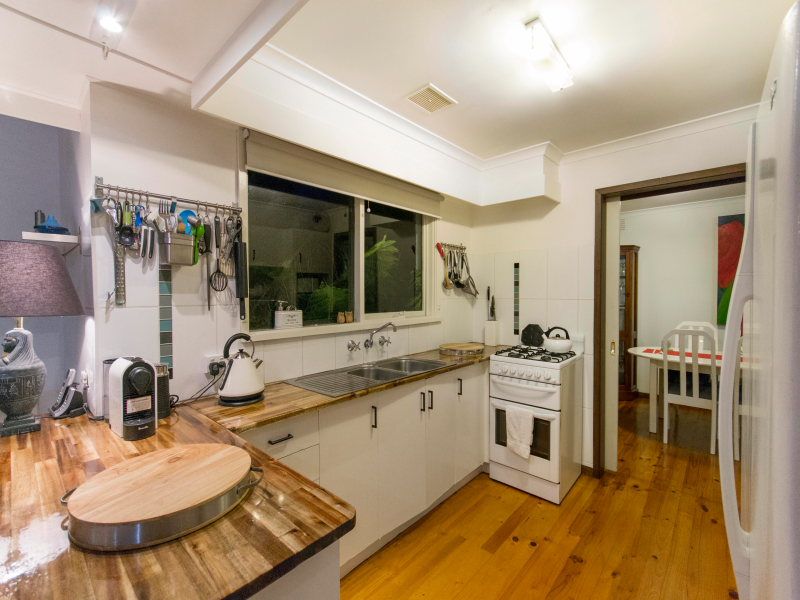 11 McBride Crescent, SEAFORD, VIC 3198