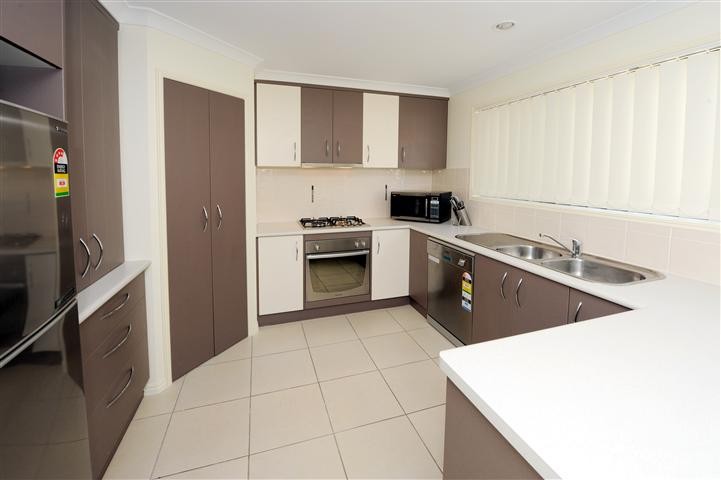 4/57 Barney Street, BARNEY POINT, QLD 4680