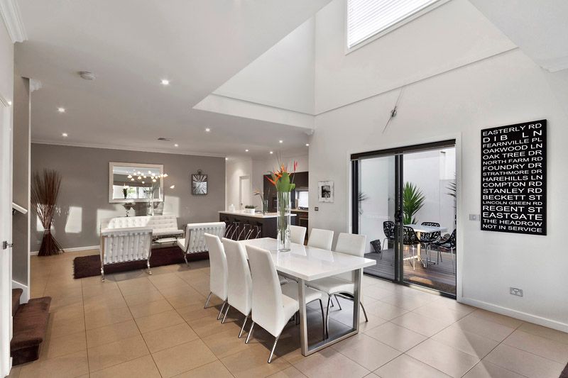 49 Waterside Drive, WATERWAYS, VIC 3195