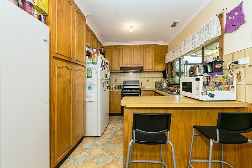 1 Raheen Place, MELTON WEST, VIC 3337