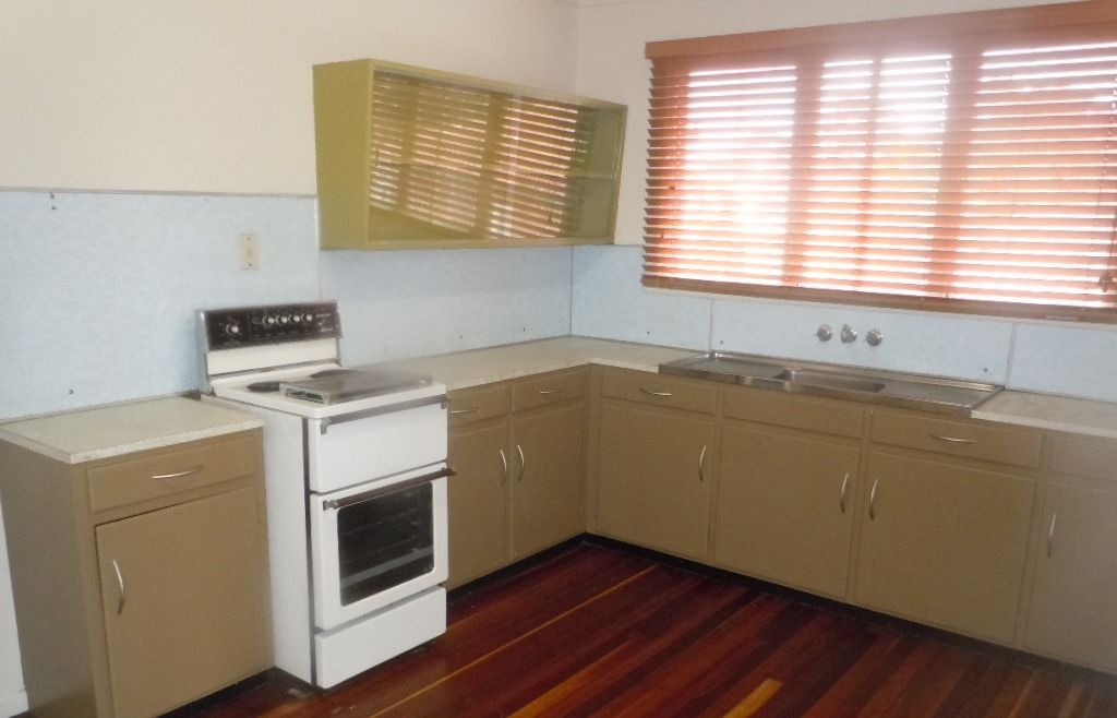 3 Dinmore Street, DINMORE, QLD 4303