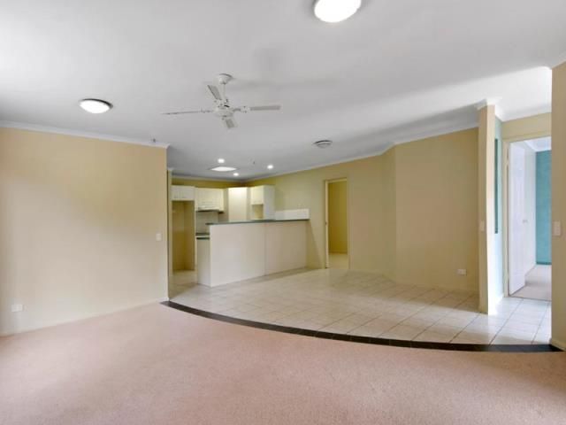 2/88 Kerenjon Avenue, BUDERIM, QLD 4556