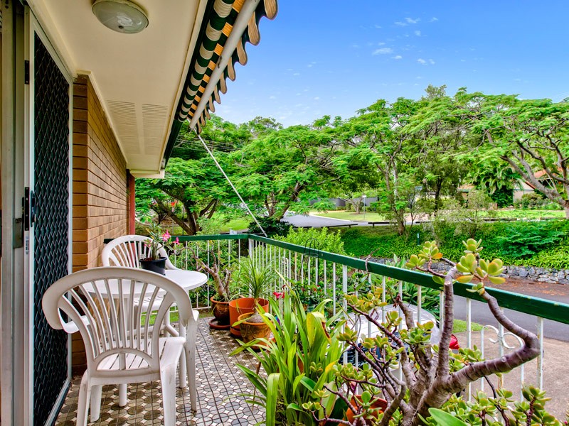 22 Lynell Street, HAMILTON, QLD 4007