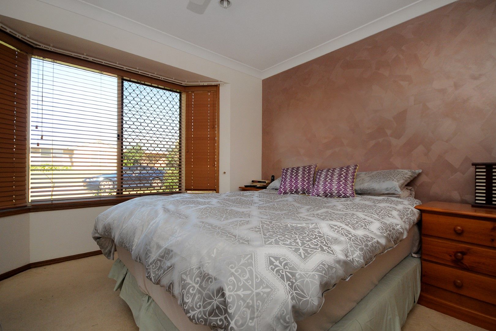 9 Kruiswijk Court, MIDDLE RIDGE, QLD 4350