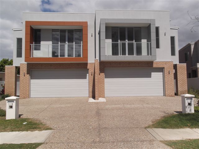 1/8  Compass Drive, BIGGERA WATERS, QLD 4216