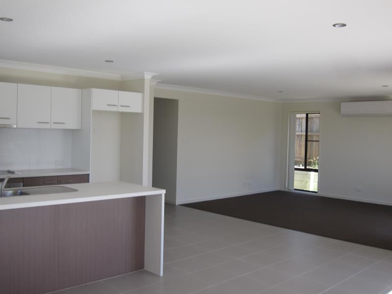 67 Whitmore Crescent, Goodna, QLD 4300