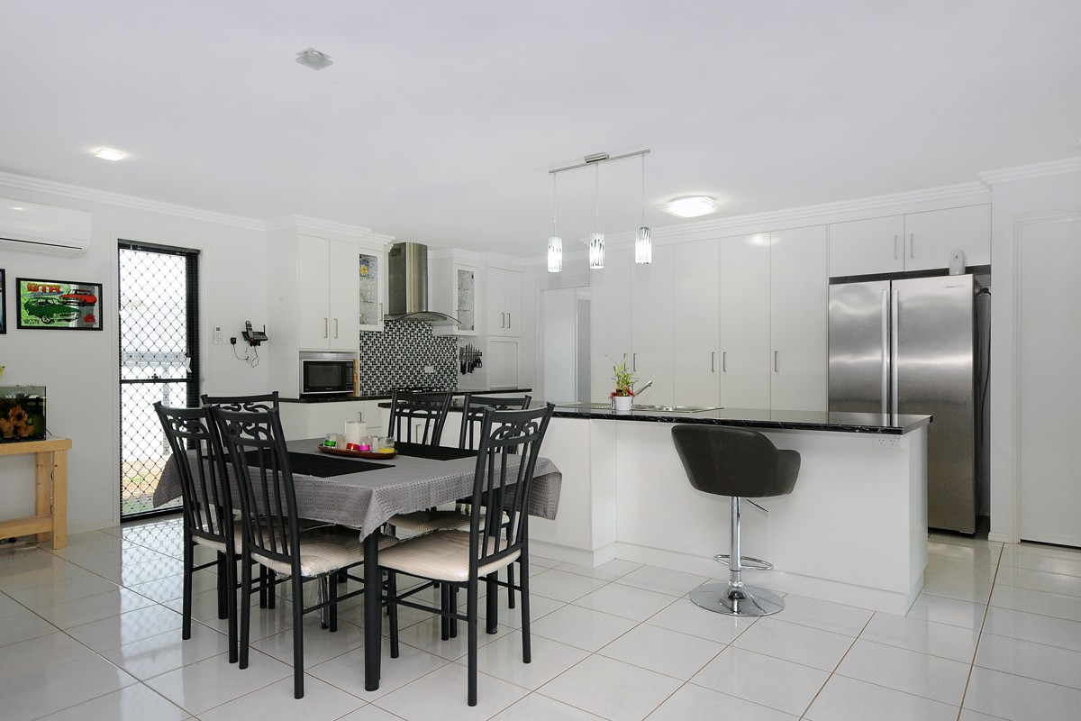 48 Holly Avenue, CAWDOR, QLD 4352