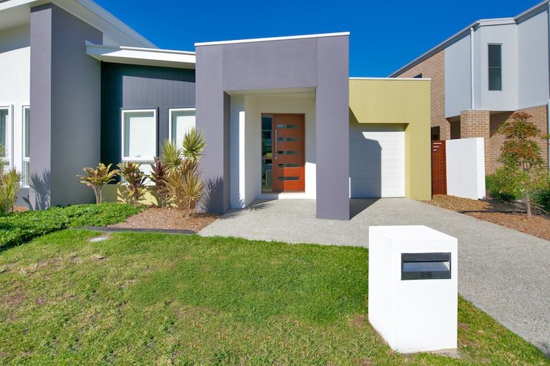 2/6 Compass Drive, BIGGERA WATERS, QLD 4216