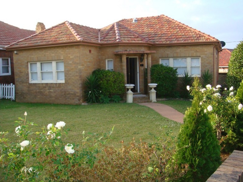 2 Tallawalla Street, BEVERLY HILLS, NSW 2209