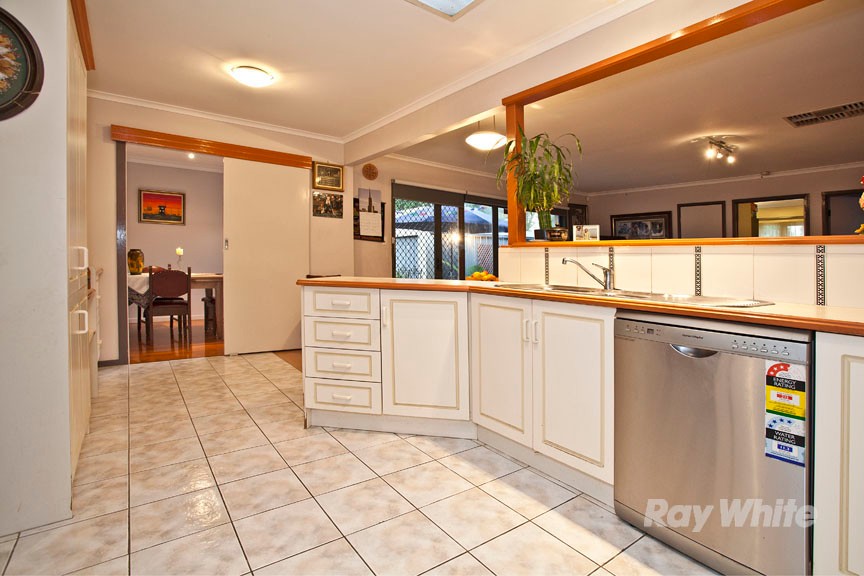 24 Juniper Road, WANTIRNA, VIC 3152