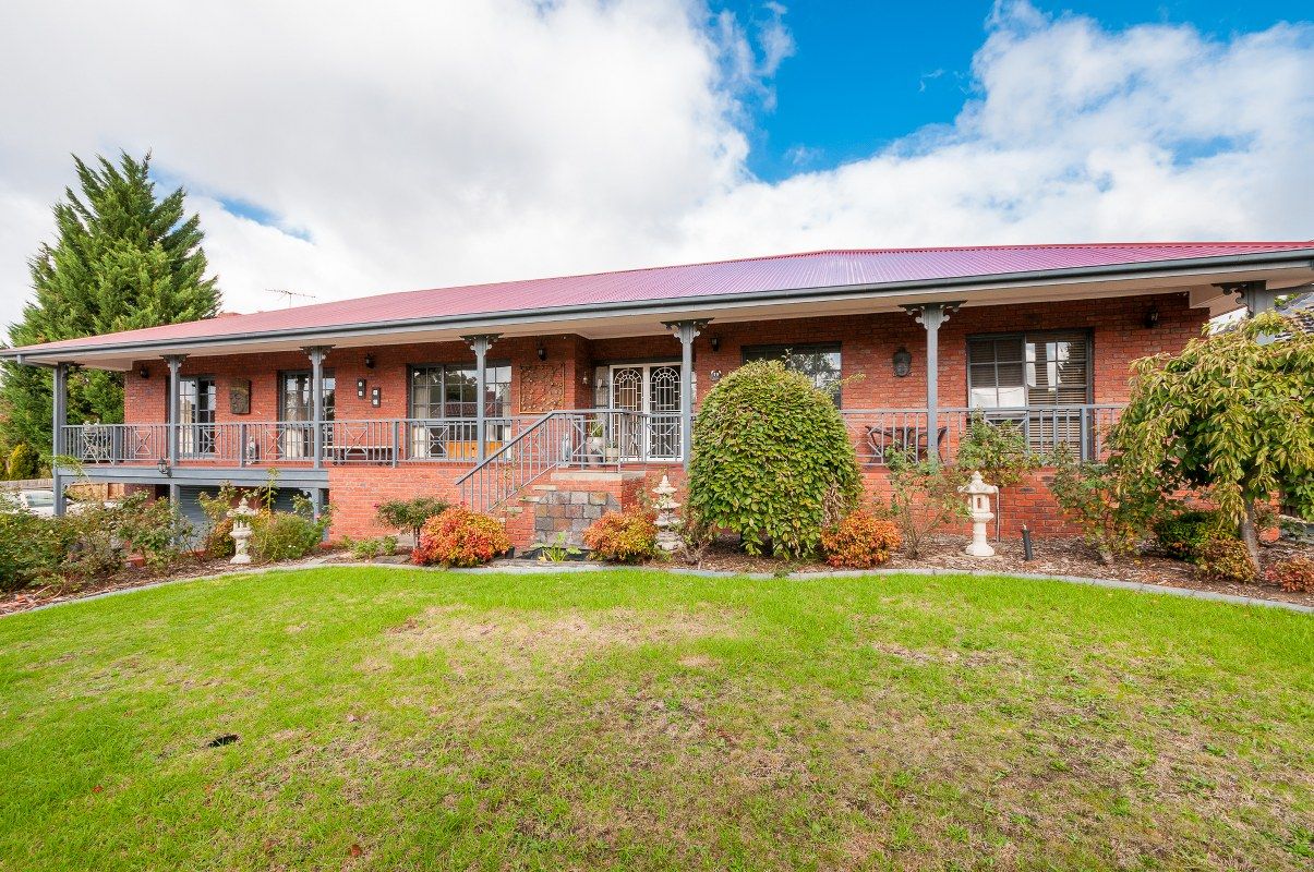 10 Berwick Place, GREENVALE, VIC 3059