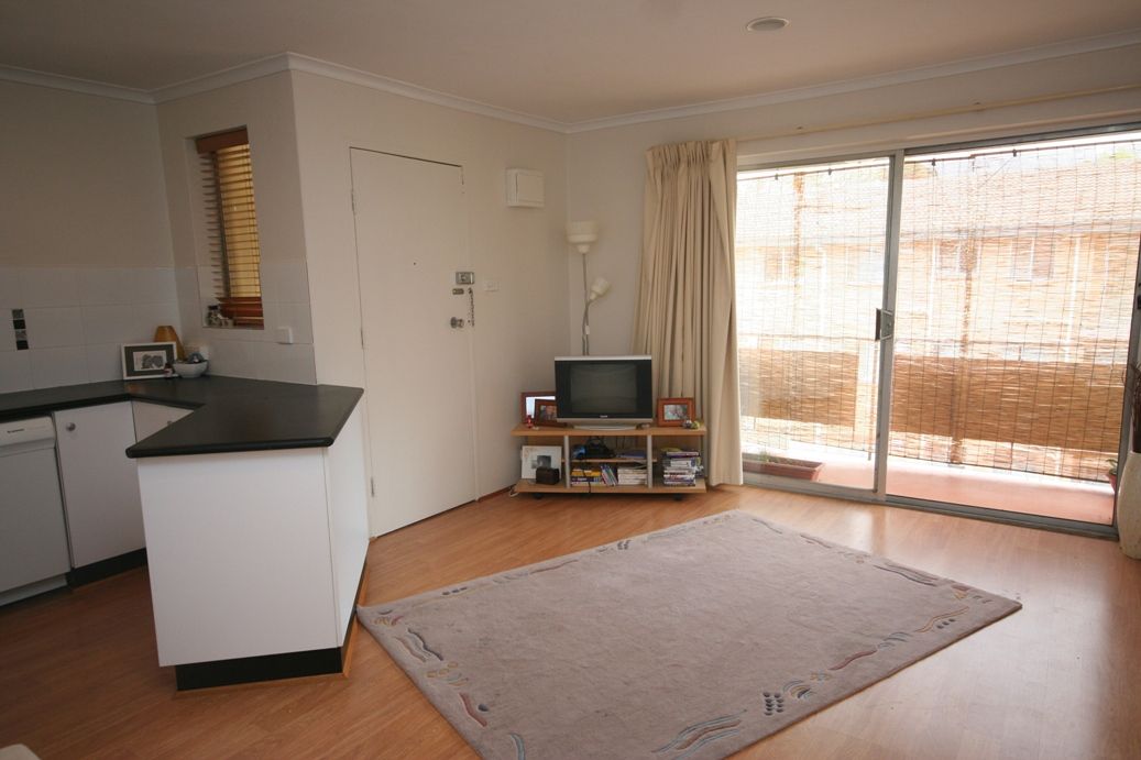 15/52 Trinculo Place, QUEANBEYAN EAST, NSW 2620