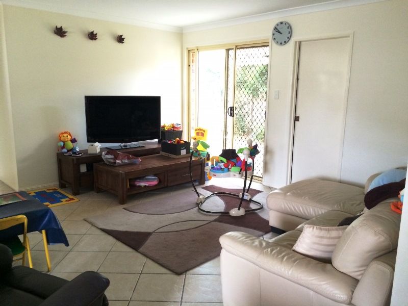 27 Manitoba Place, WAVELL HEIGHTS, QLD 4012