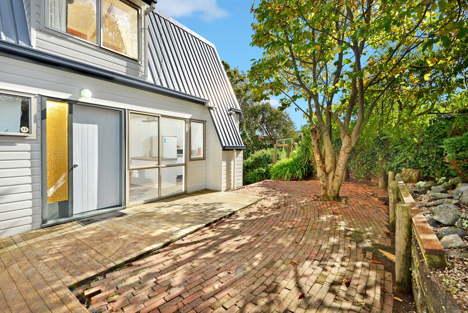 32a Aeroview Drive, BEACH HAVEN, North Shore City