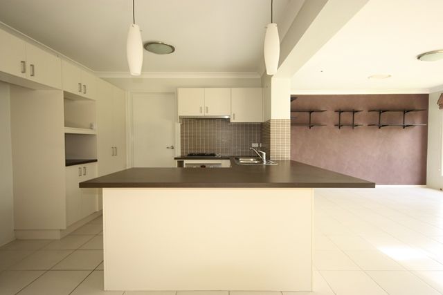 41 Minorca Circuit, SPRING FARM, NSW 2570