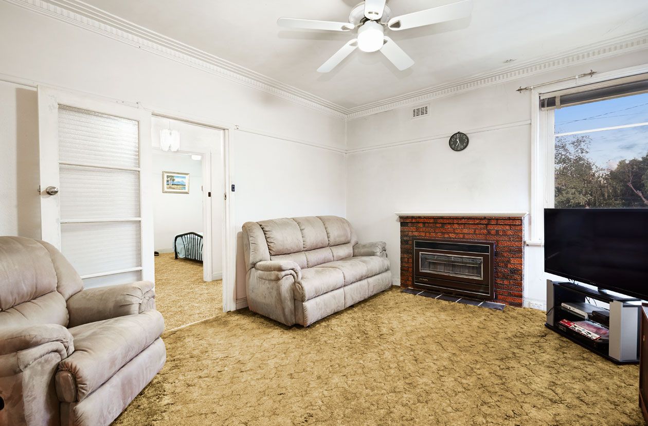 13 Young Street, OAKLEIGH, VIC 3166