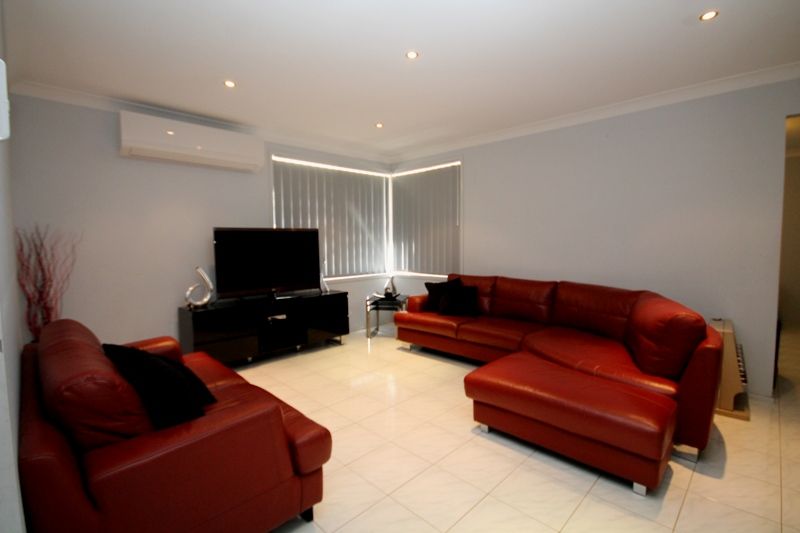 HOXTON PARK, NSW 2171