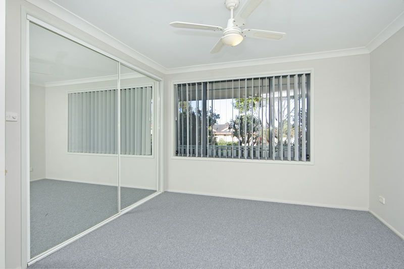 22 Timbara Crescent, BLUE HAVEN, NSW 2262