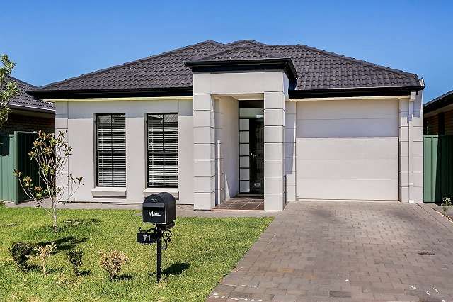 71 Lord Howe Crescent, MAWSON LAKES, SA 5095