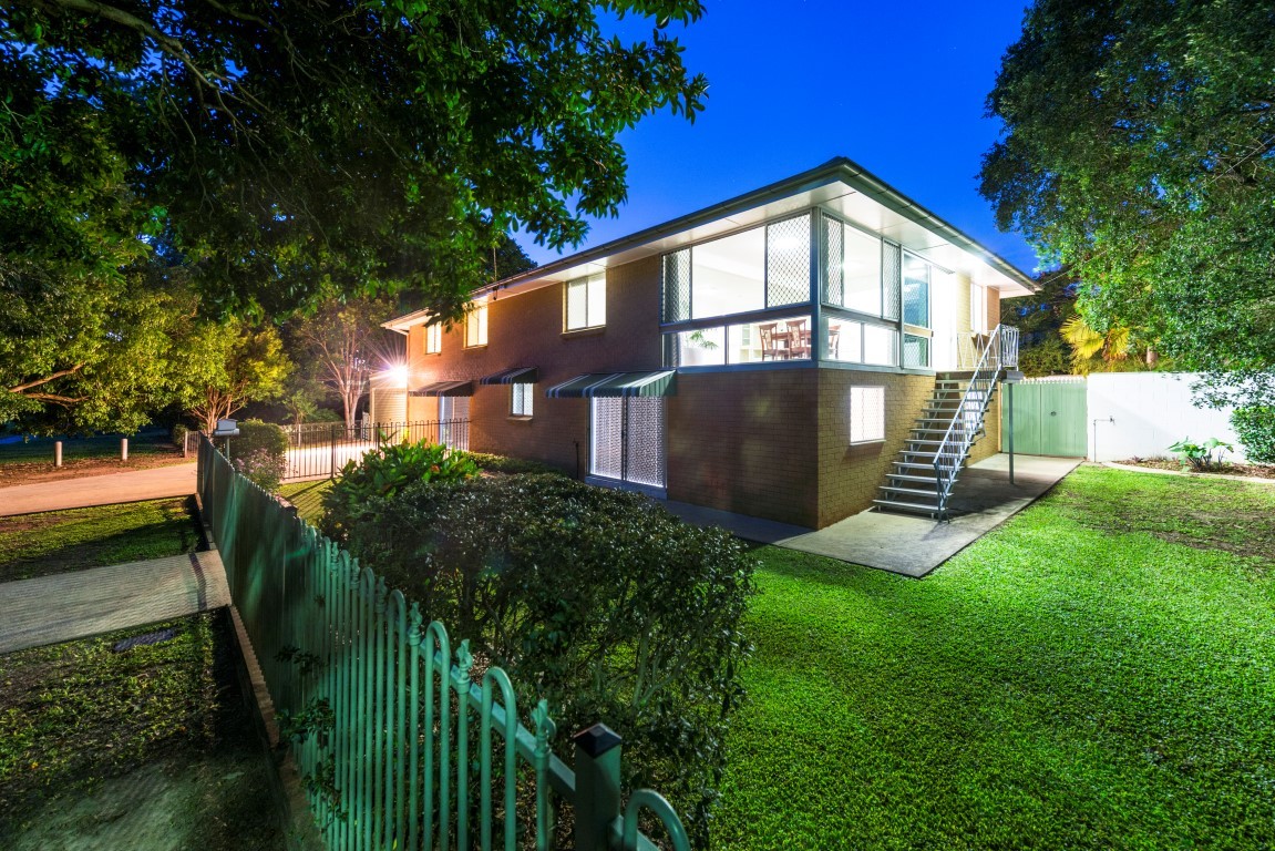 3 Olroy Street, HOLLAND PARK, QLD 4121