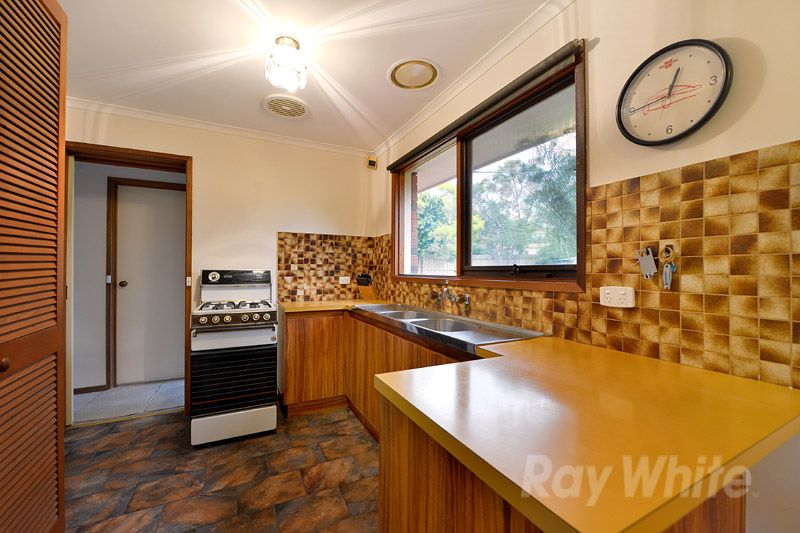 1 Exton Court, FERNTREE GULLY, VIC 3156