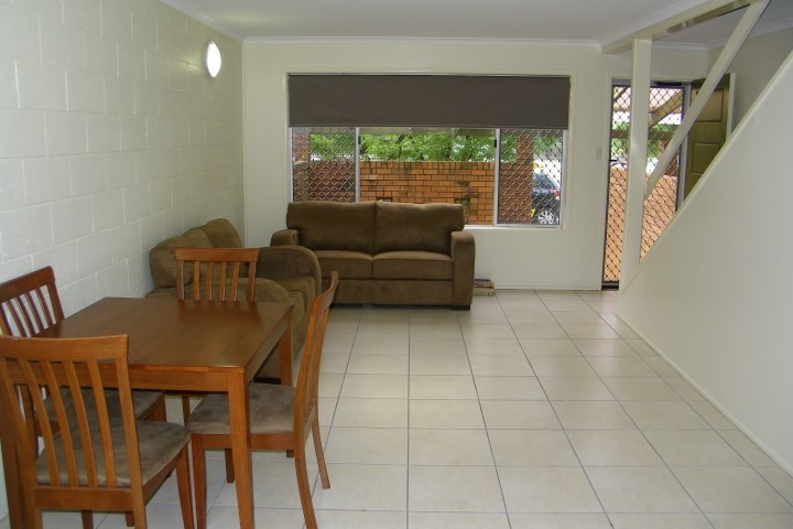 2/95 Auckland Street, GLADSTONE CENTRAL, QLD 4680