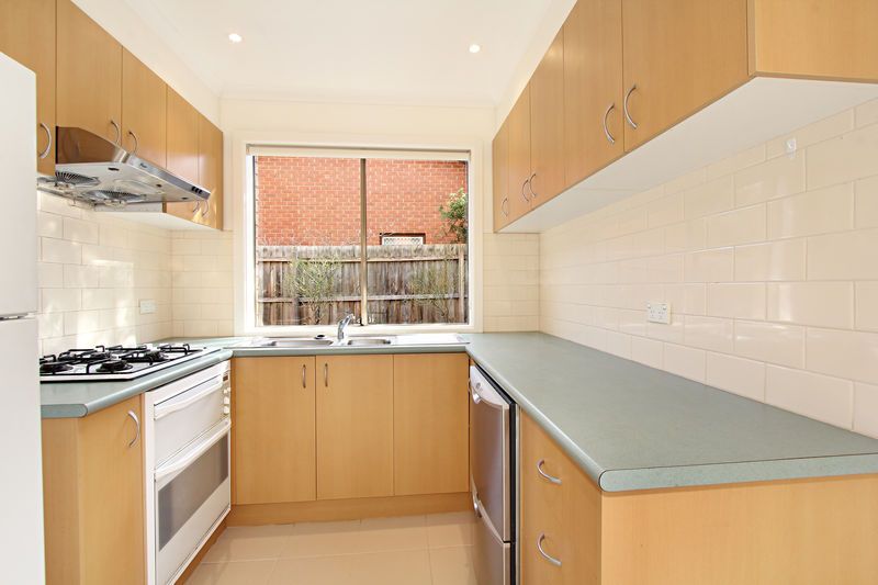 1/24 Foster Avenue, GLEN HUNTLY, VIC 3163