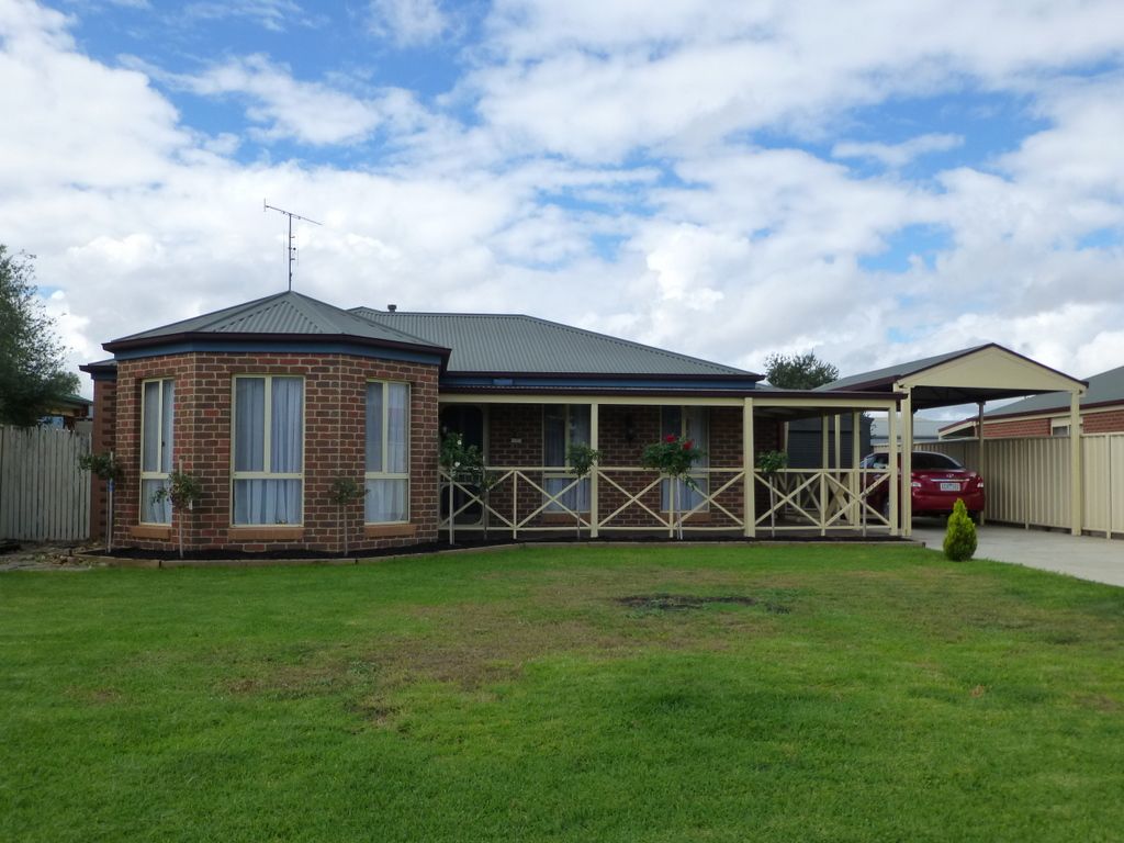 13 Quinn Court, ECHUCA VIC 3564