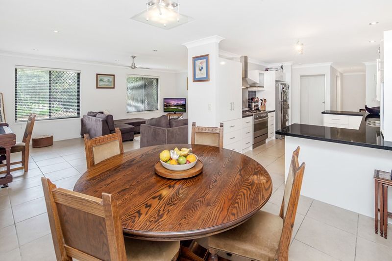 9 Glasshouse View Court, BUDERIM, QLD 4556
