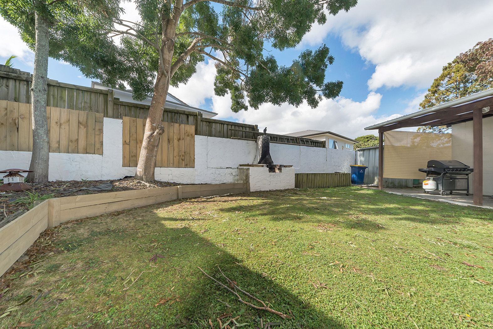 10 Halcombe Place, GREEN BAY, Waitakere City
