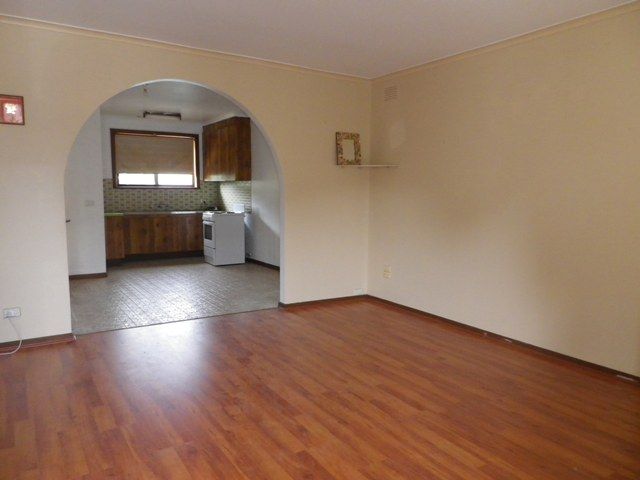2/28 De Villers Drive, DANDENONG, VIC 3175