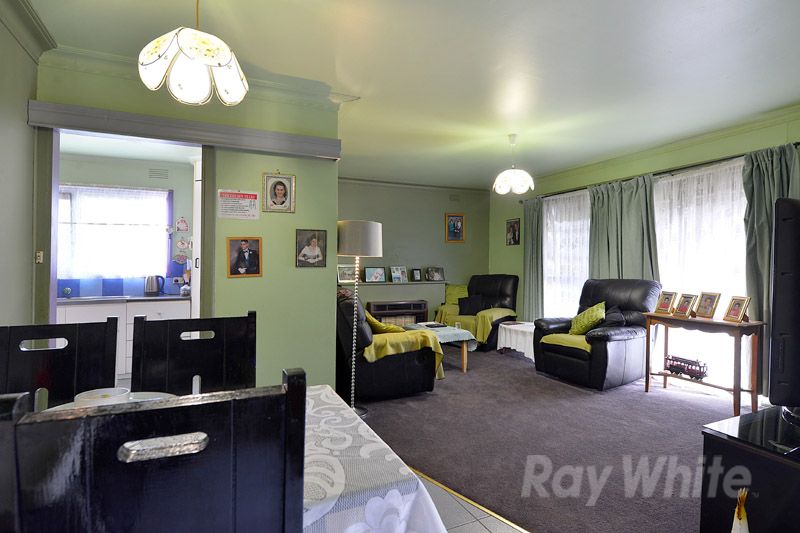 11 Elton Road, FERNTREE GULLY, VIC 3156