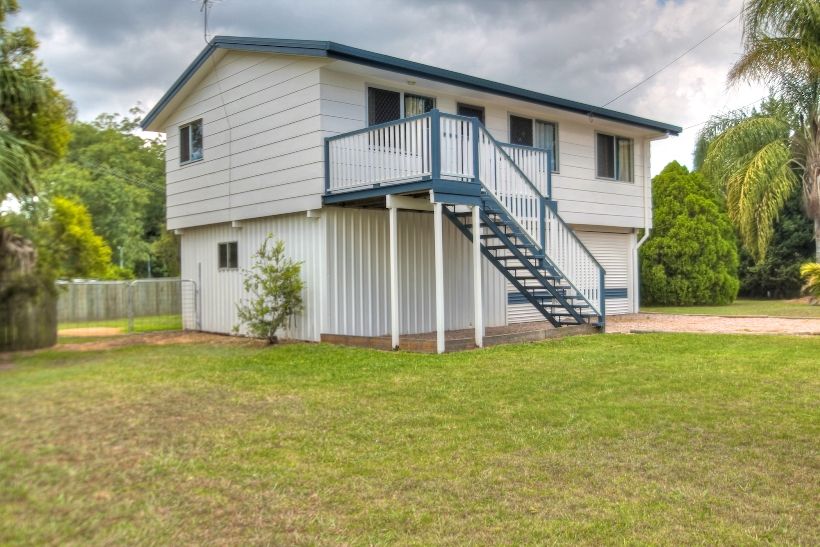 2 Sydney Street, BRASSALL, QLD 4305