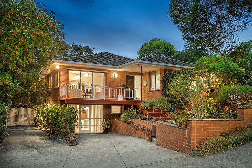 6 Howitt Drive, TEMPLESTOWE LOWER VIC 3107