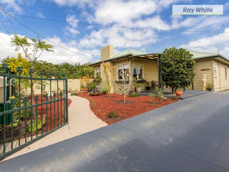 54 Hayes Avenue, ROSEBUD VIC 3939