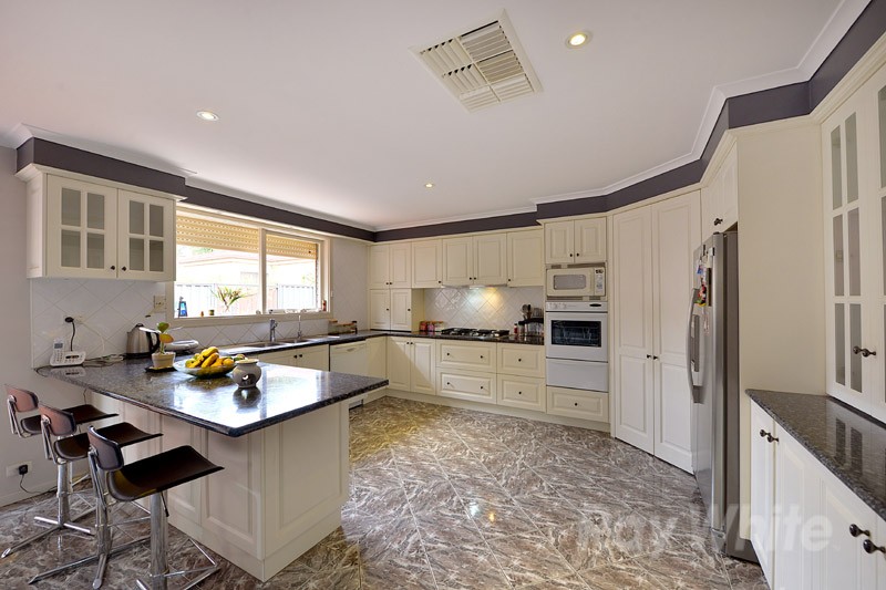 12 Wallace Road, WANTIRNA SOUTH, VIC 3152