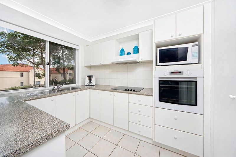 12 Bluegum Way, MENAI, NSW 2234